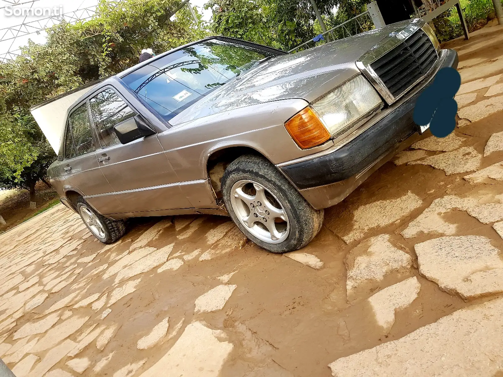 Mercedes-Benz W124, 1990-2