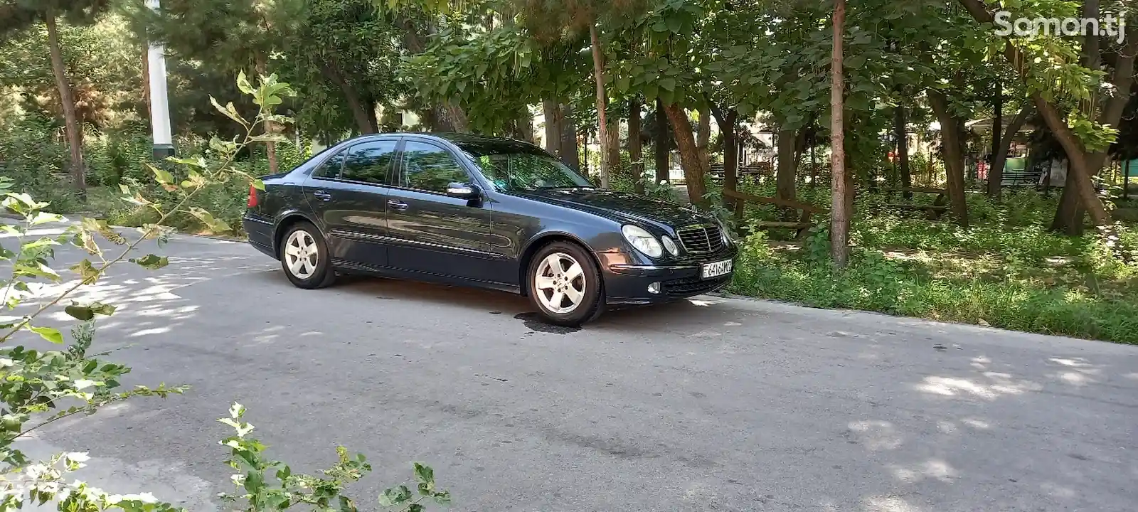 Mercedes-Benz E class, 2002-3