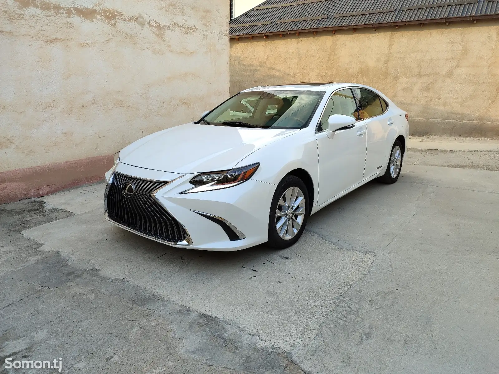 Lexus ES series, 2014-1