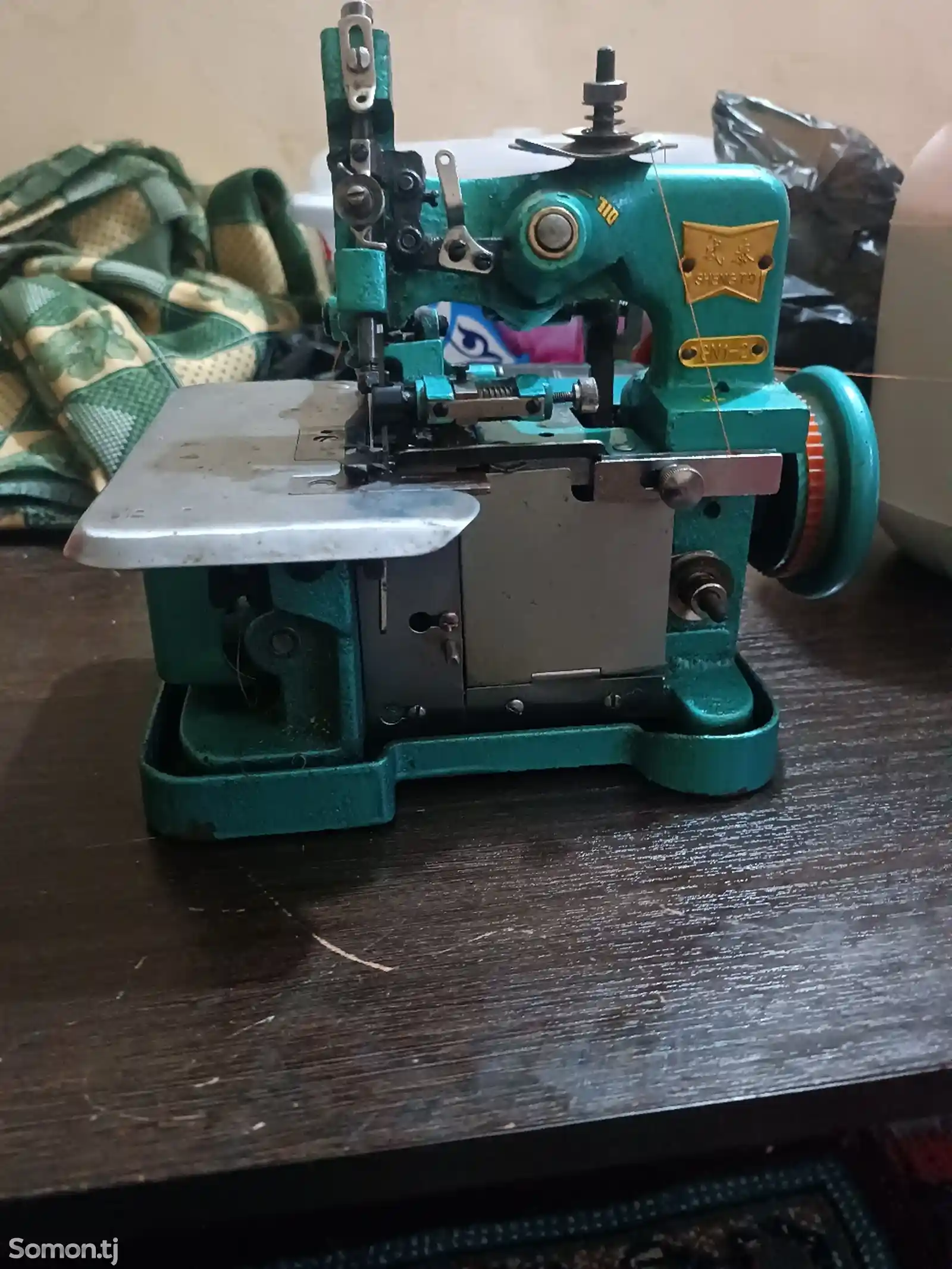 Швейная машина с оверлоком-4