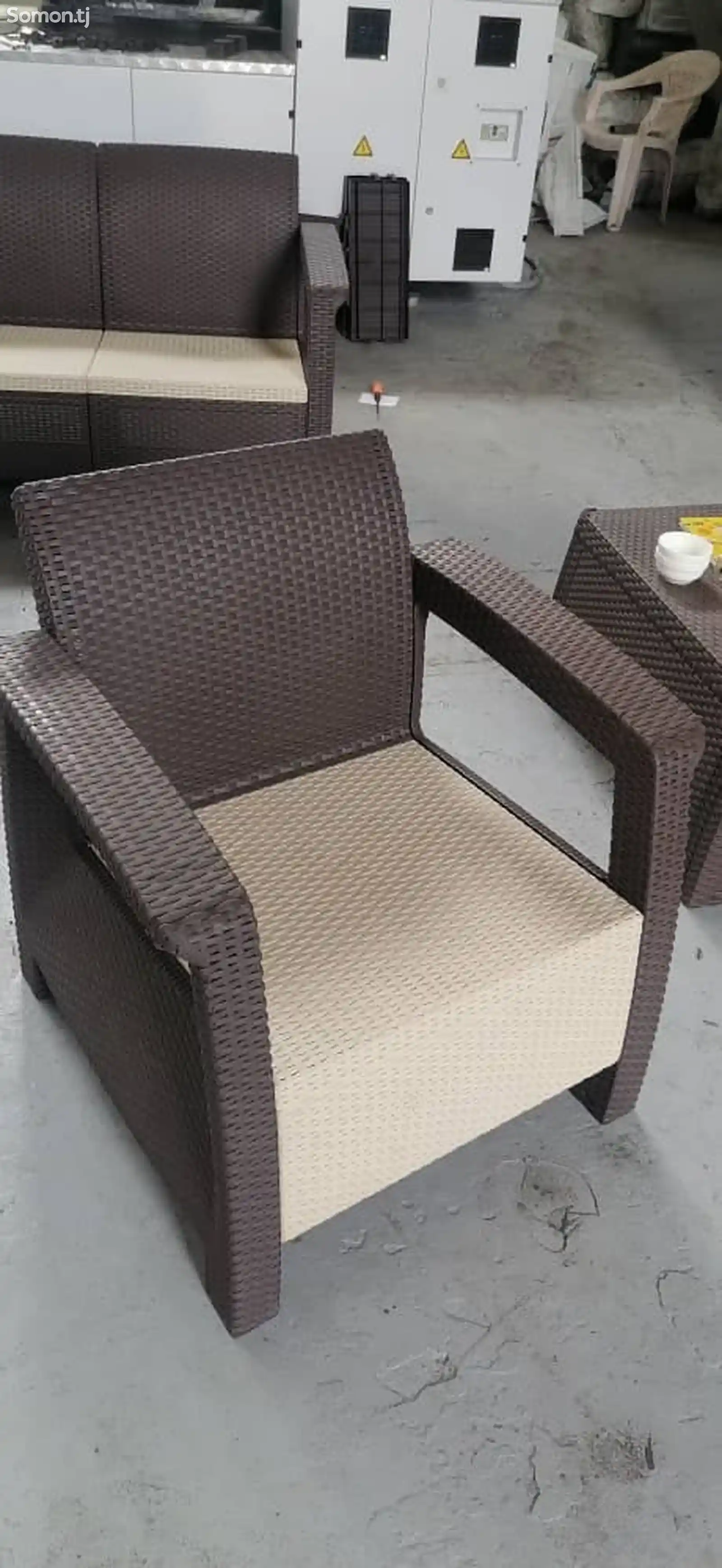 Стол и стулья 6 персон-6