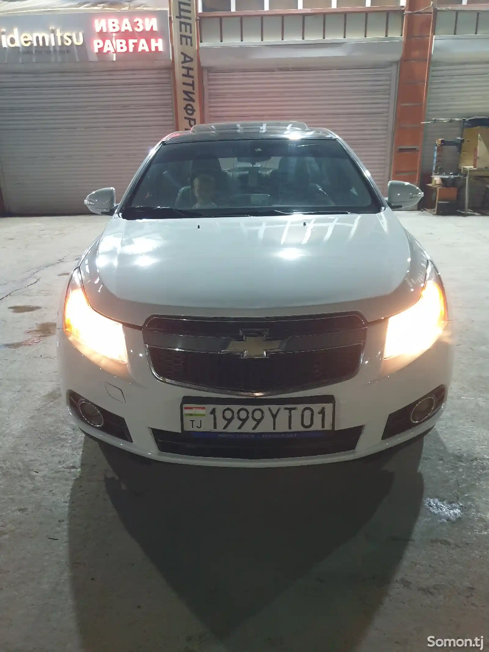 Chevrolet Cruze, 2010-11