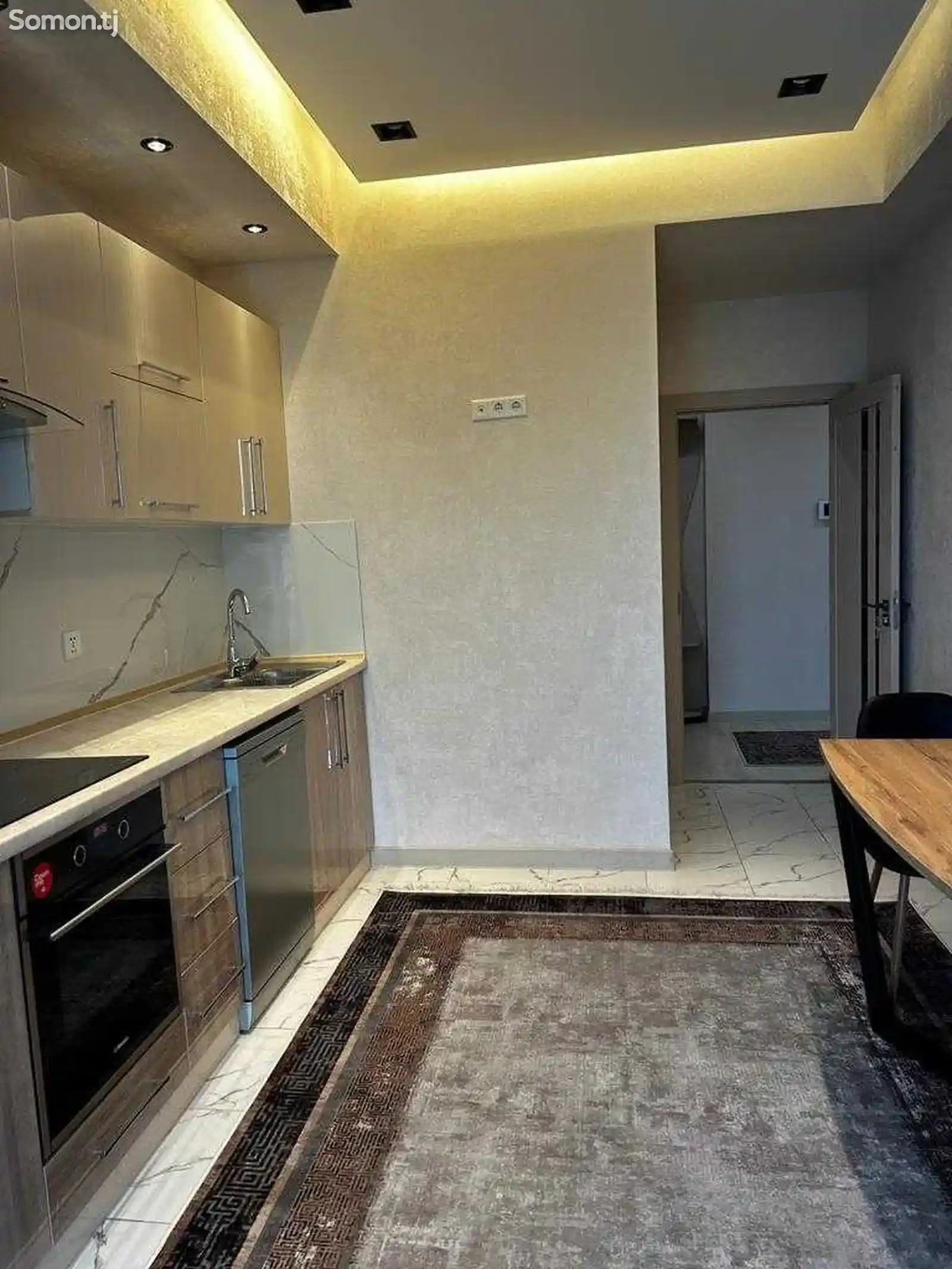 3-комн. квартира, 10 этаж, 160м², Цум-4