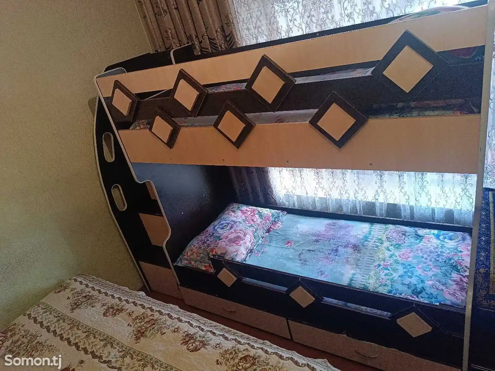 Двухэтажная кровать-1