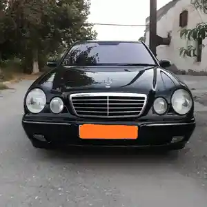 Mercedes-Benz E class, 2000