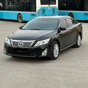 Toyota Camry, 2012