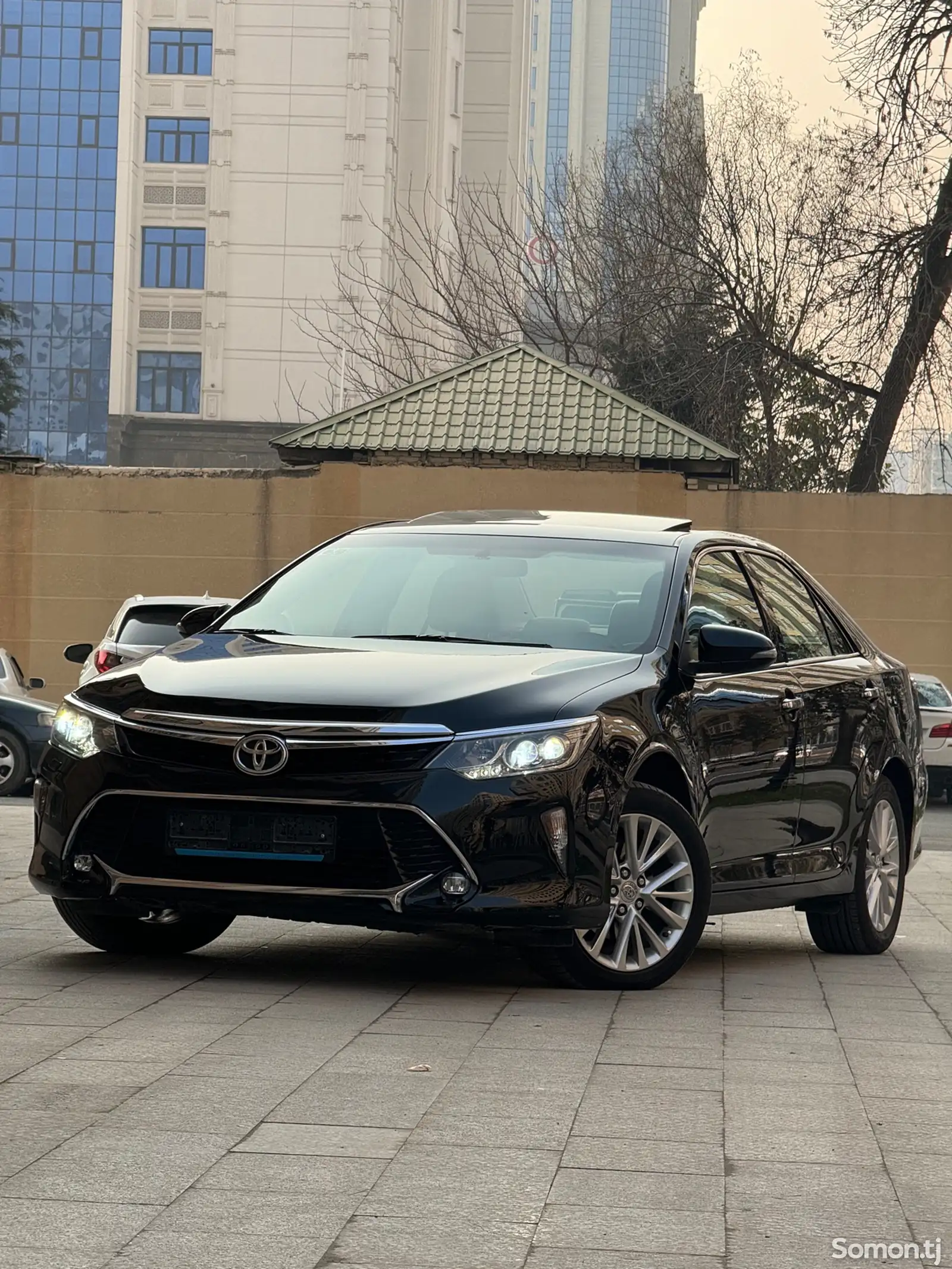 Toyota Camry, 2016-1