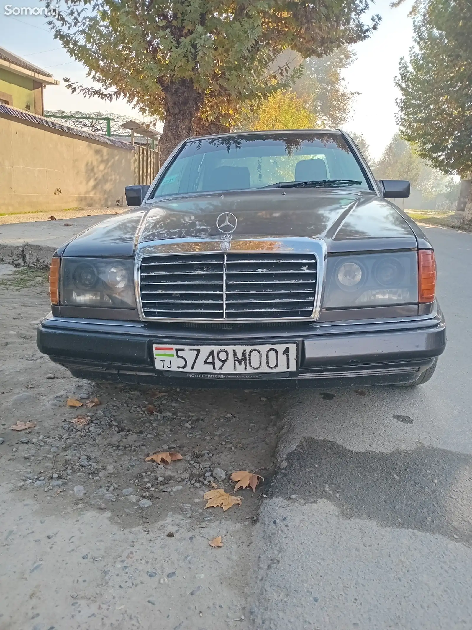 Mercedes-Benz W124, 1988-1