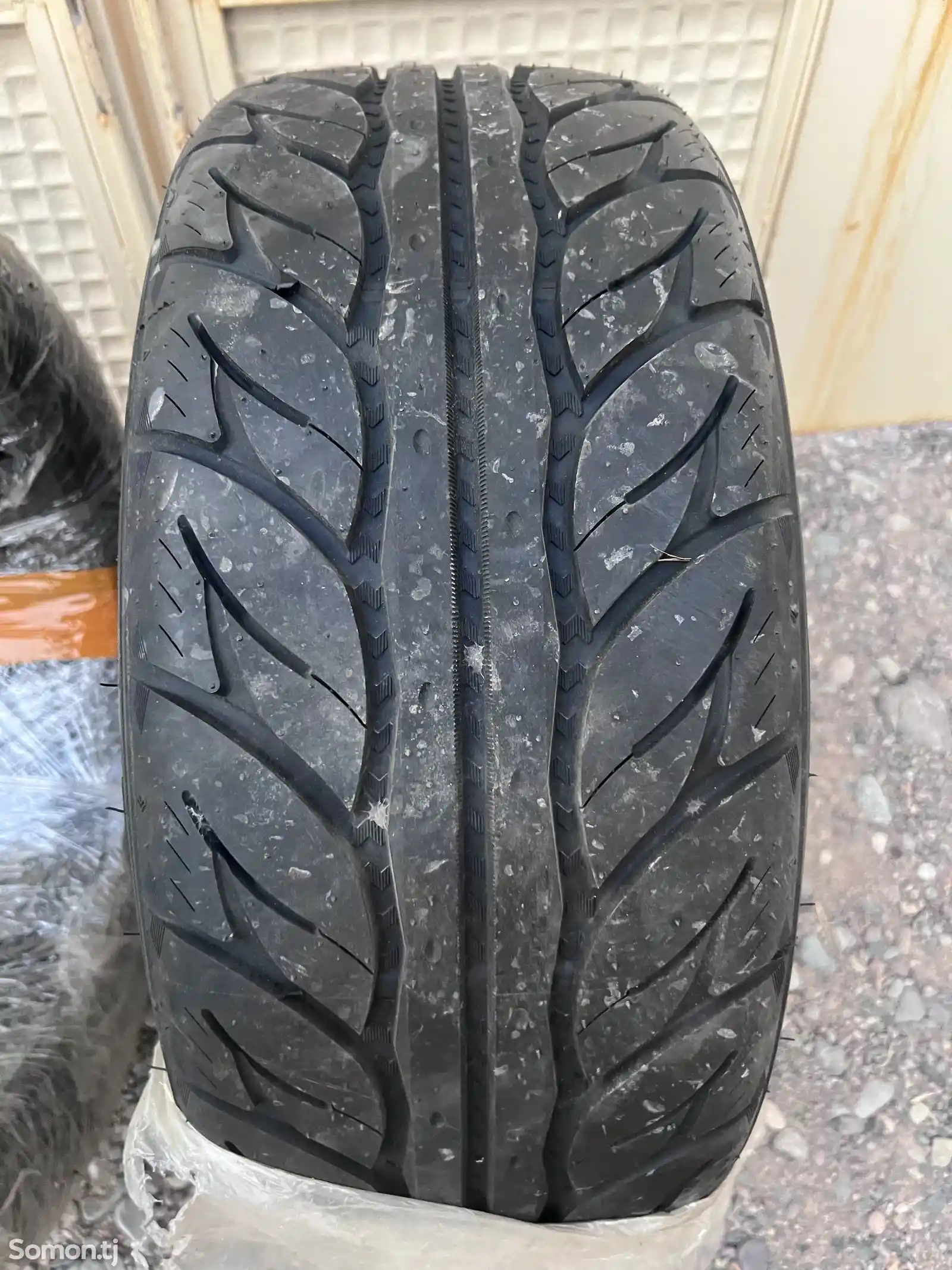 Шины полуслик R17 255/40-1