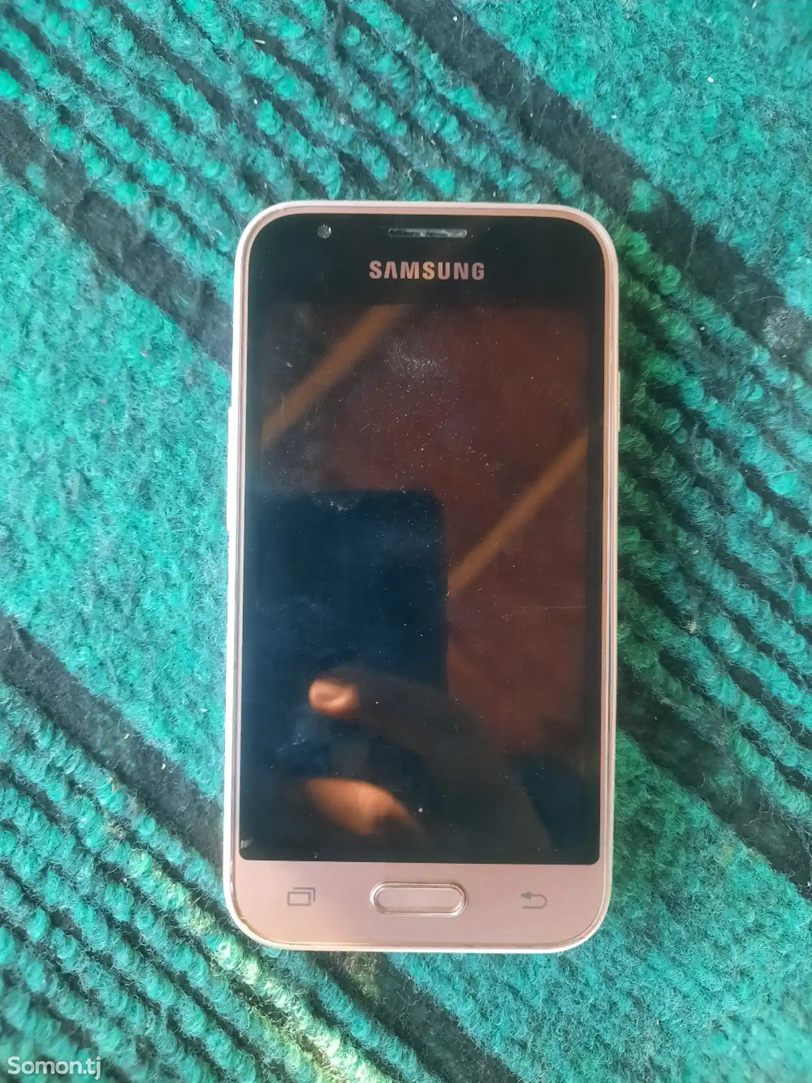 Samsung Galaxy J1 mini-1