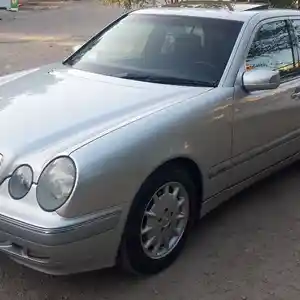 Mercedes-Benz E class, 2000