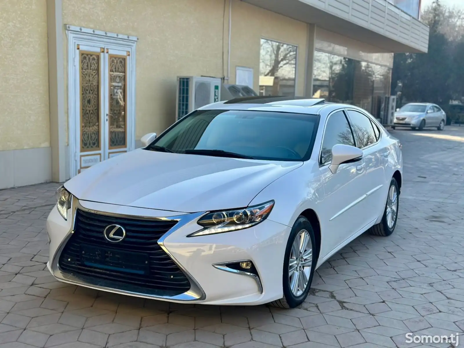 Lexus ES series, 2013-1