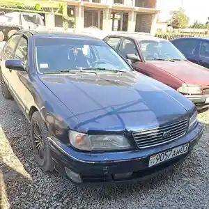 Nissan Cefiro, 1995