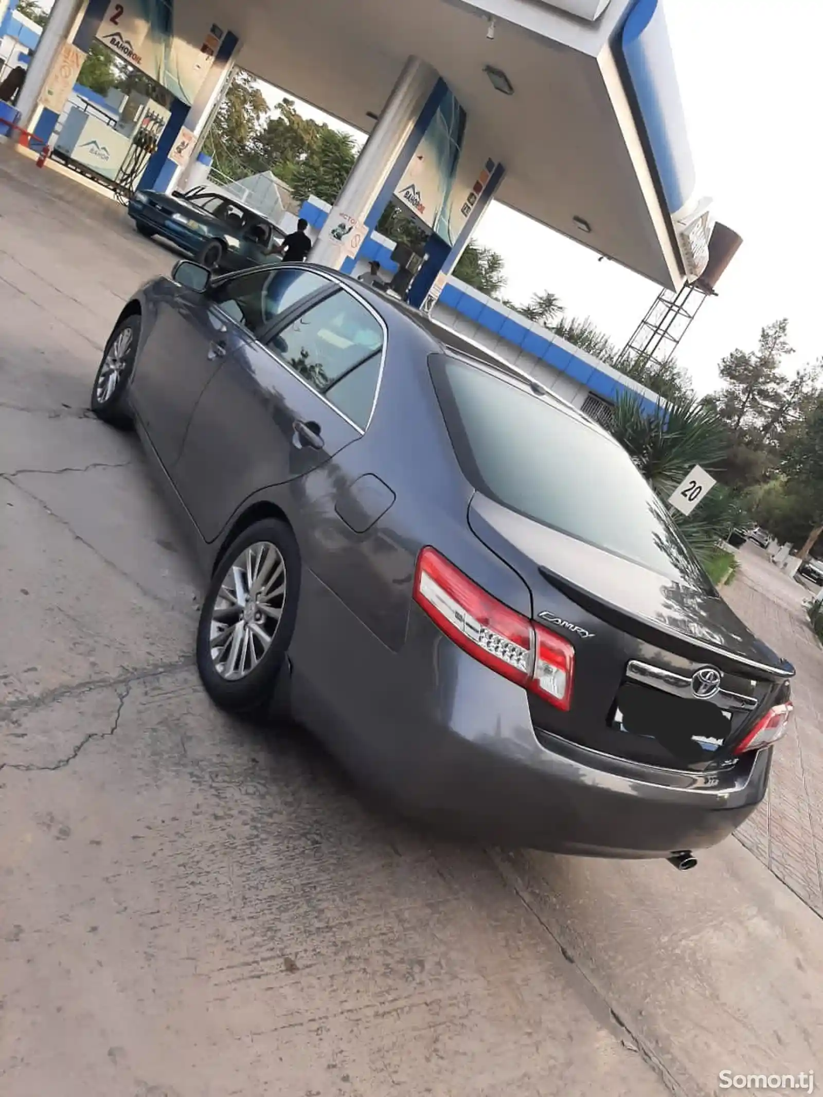 Toyota Camry, 2010-1