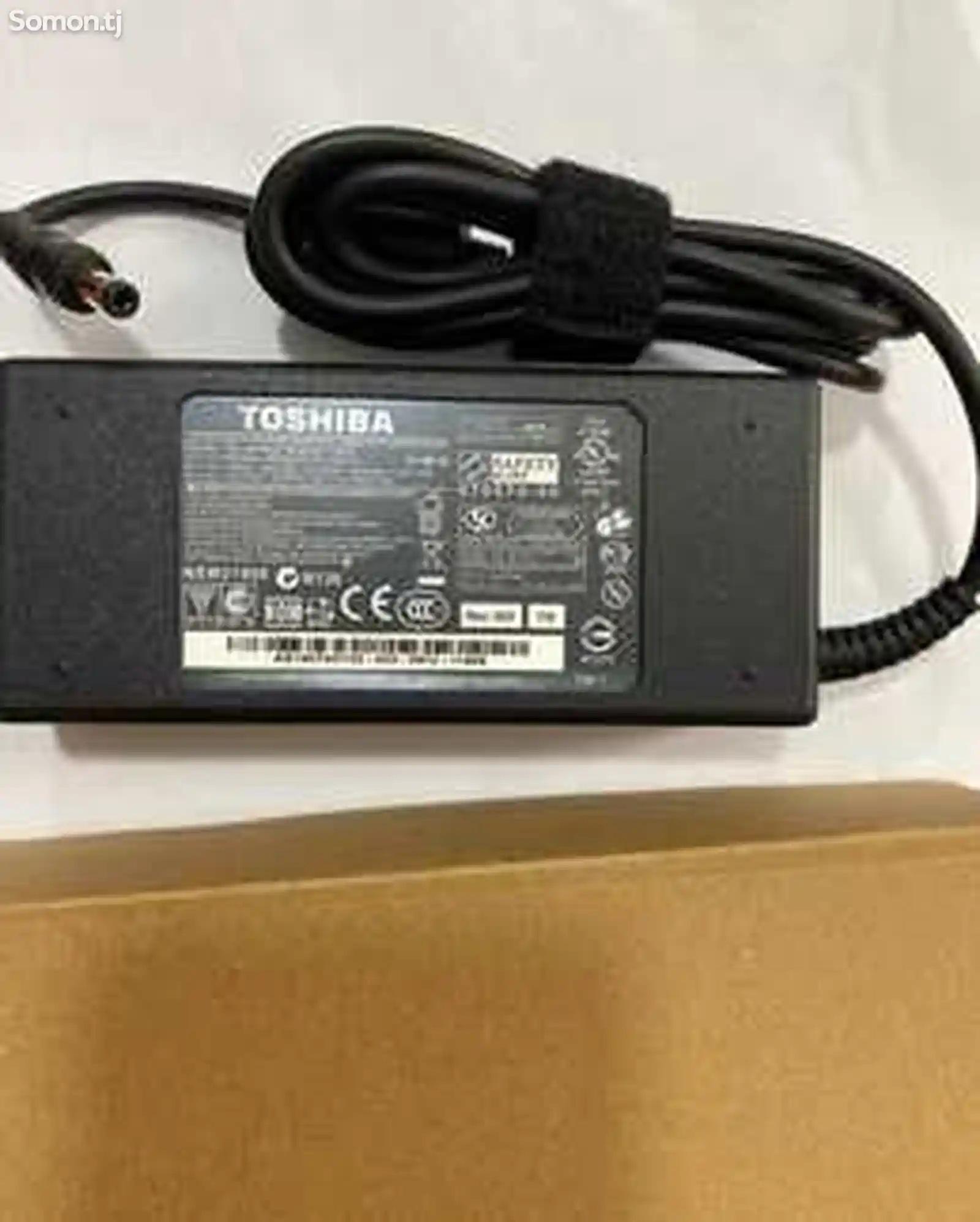Зарядник ноутбука Toshiba-2