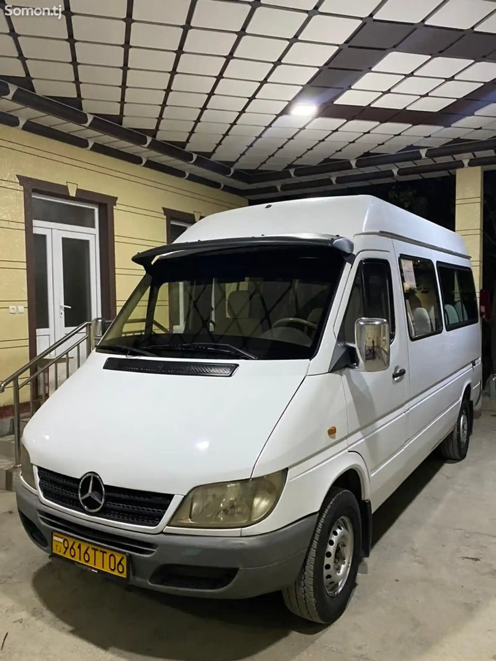 Mercedes-Benz Sprinter, 2003-4