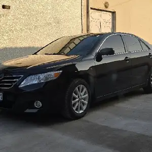 Toyota Camry, 2011