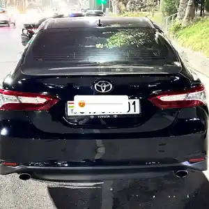 Toyota Camry, 2018