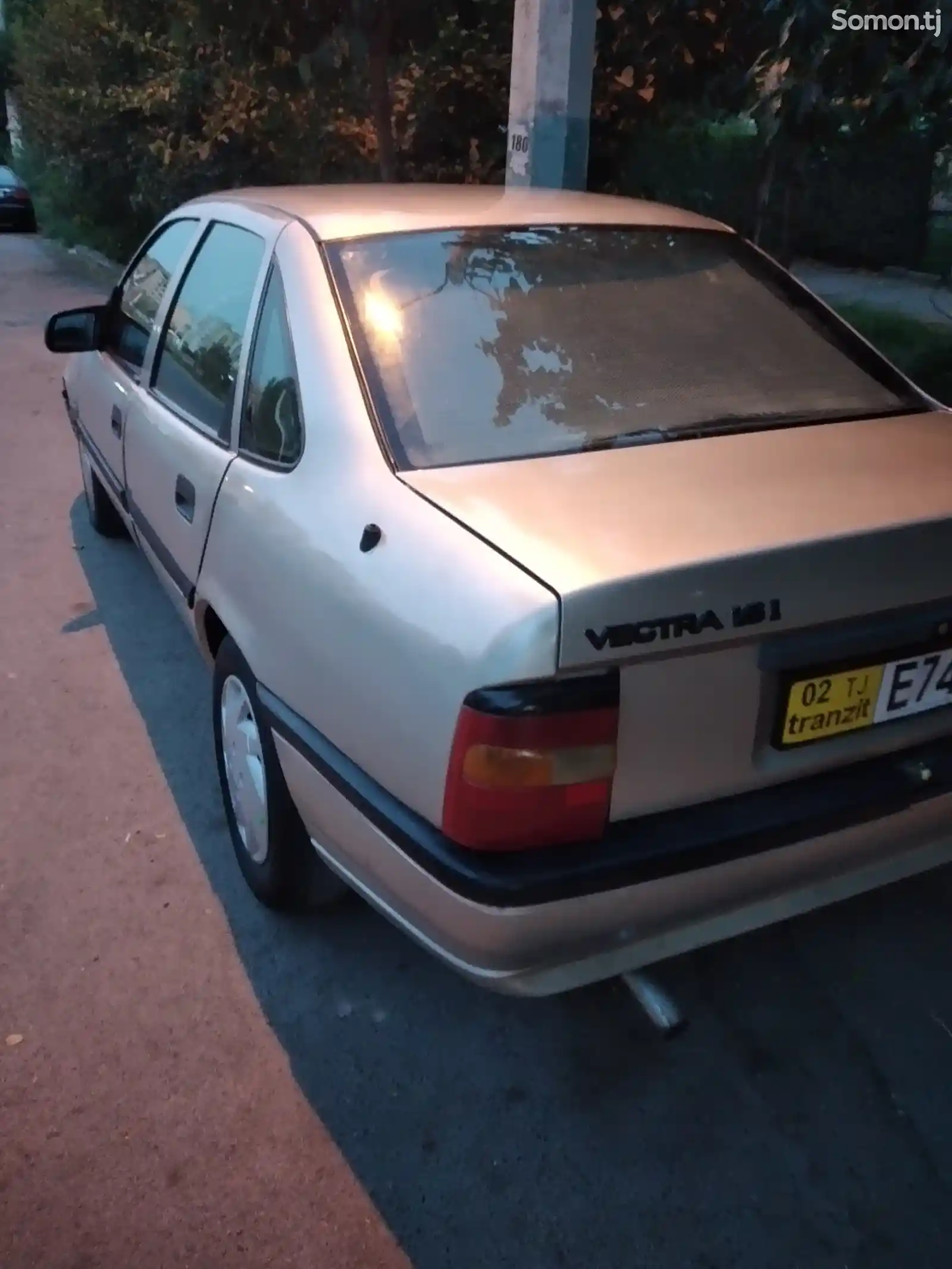 Opel Vectra A, 1992-4