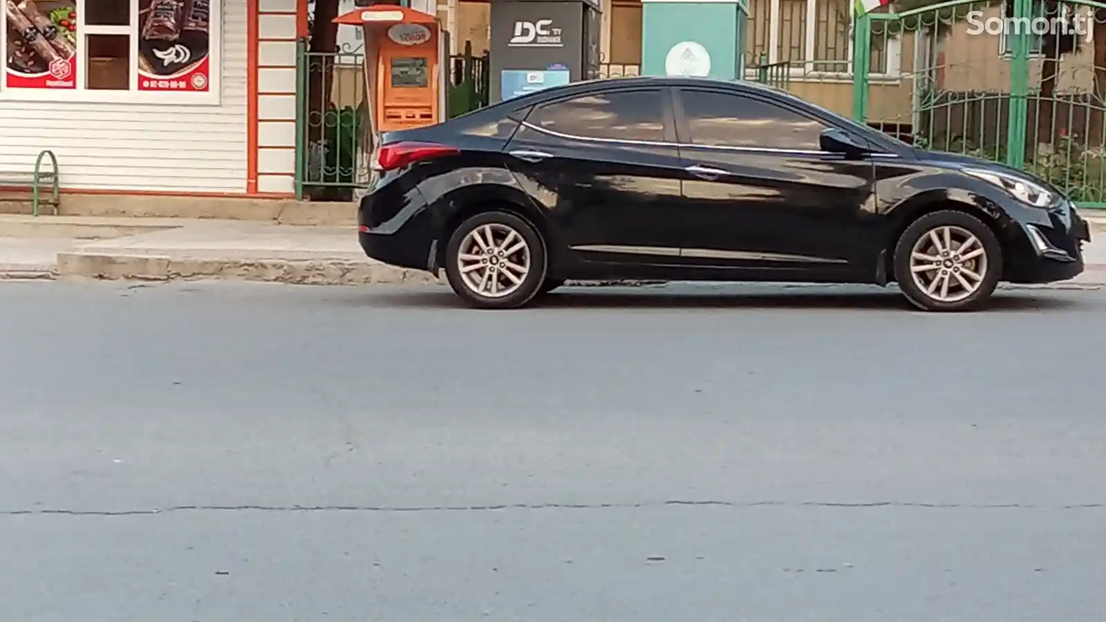 Hyundai Elantra, 2016-3