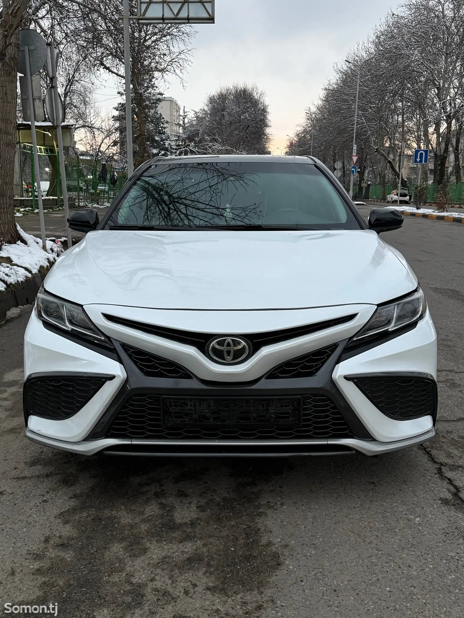 Toyota Camry, 2019-1