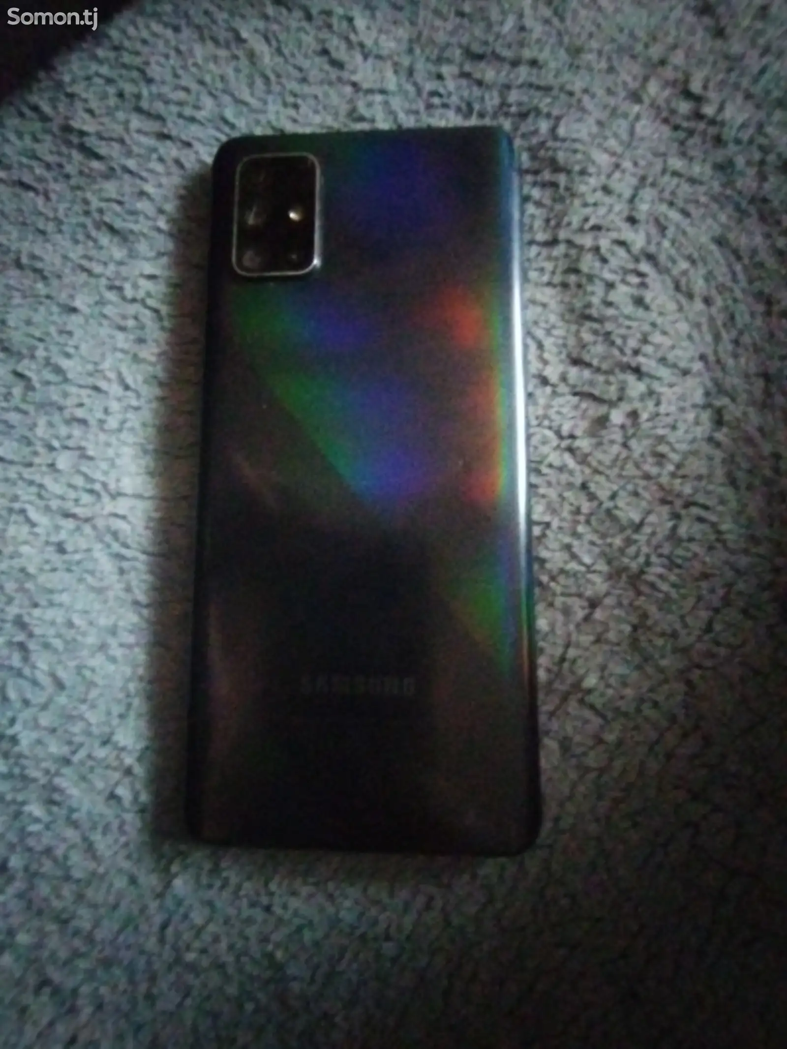 Samsung Galaxy A71-1