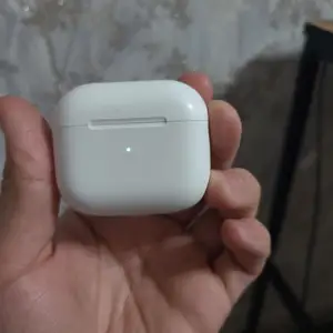 Наушники Airpods