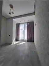 3-комн. квартира, 11 этаж, 70м², Ашан, Овир-3