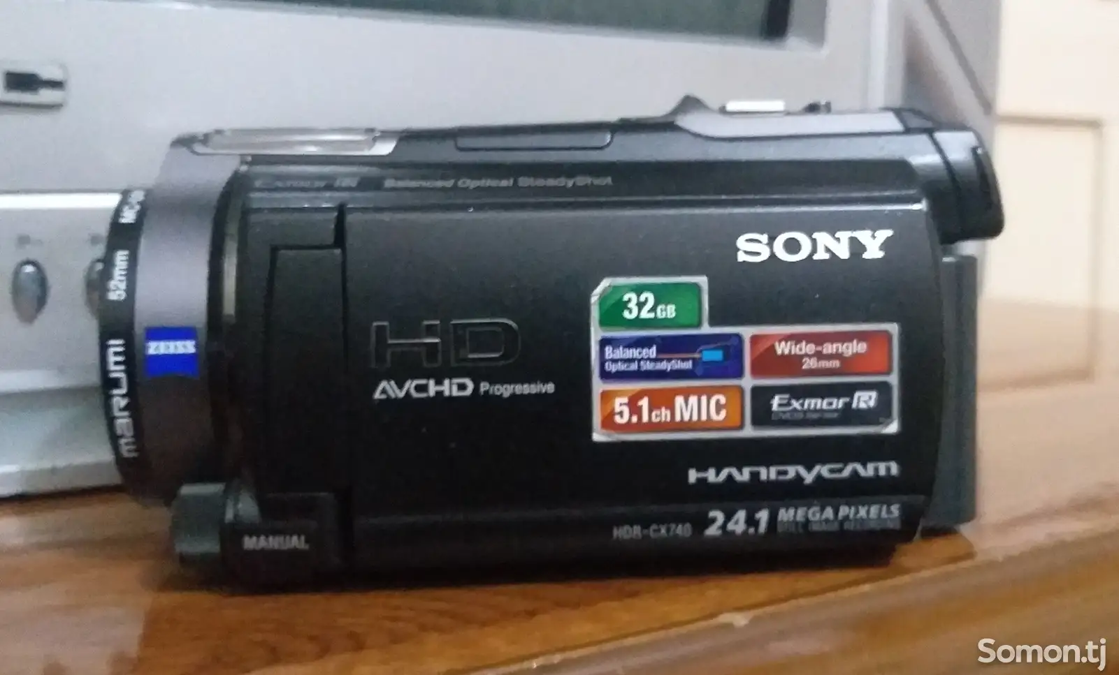 Видеокамера Sony 740-1