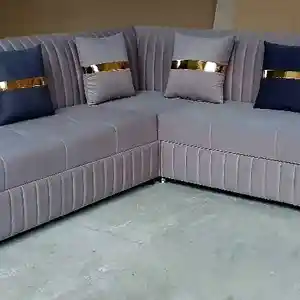 Уголовной диван