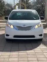 Toyota Sienna, 2014-2