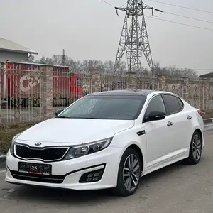 Kia K5, 2015