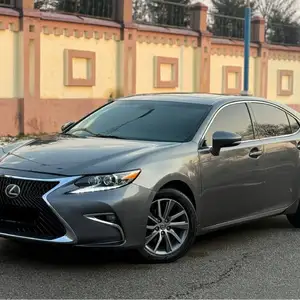 Lexus ES series, 2013