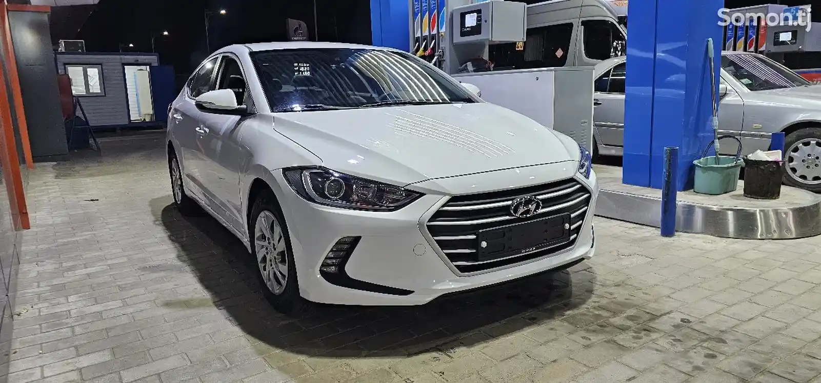 Hyundai Avante, 2016-8