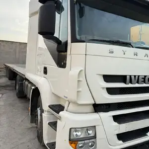 Бортовой грузовик Iveco, 2015