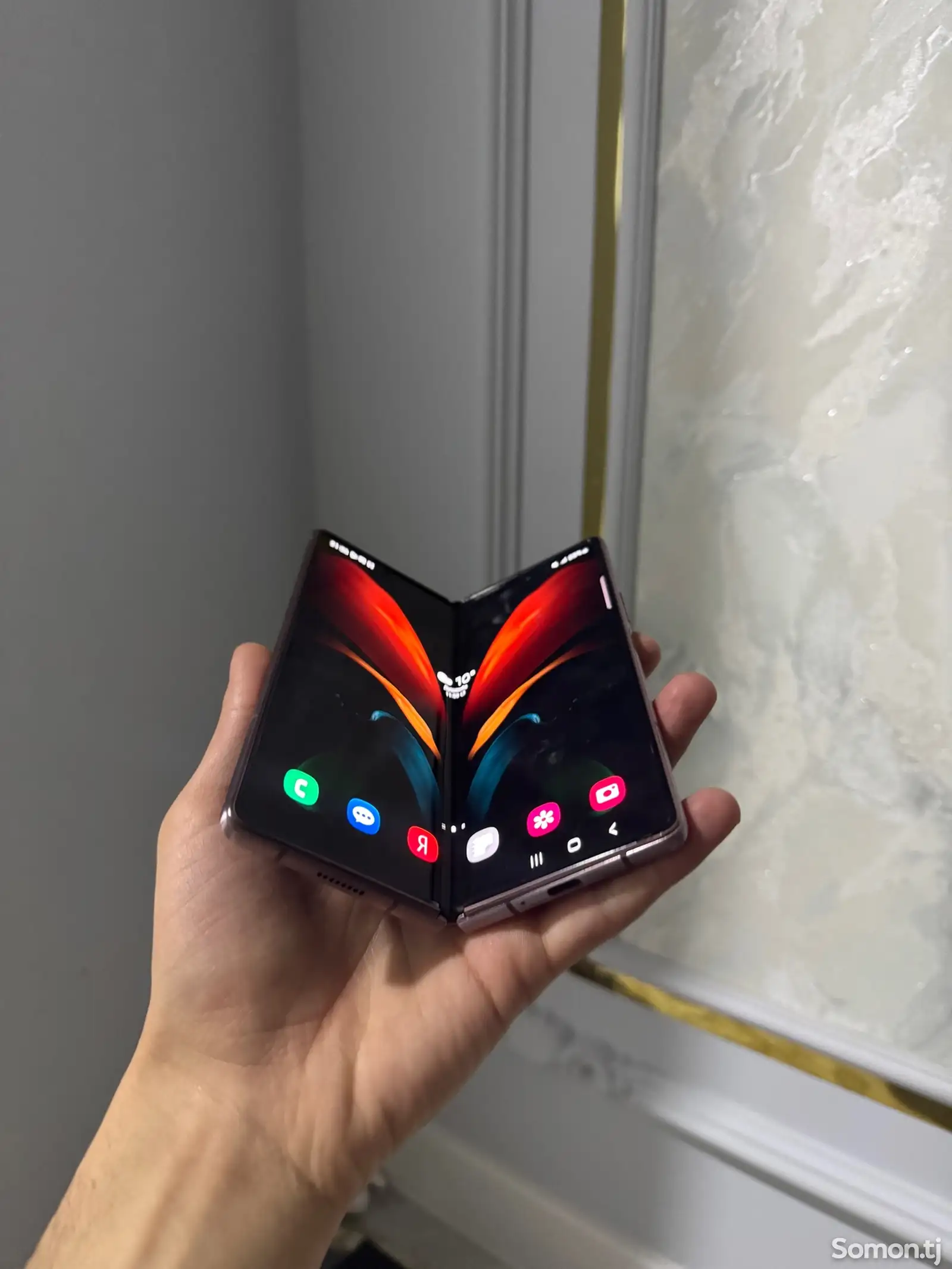 Samsung Galaxy z fold 2-1