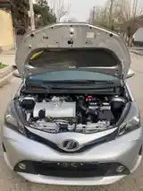 Toyota Vitz, 2015-11