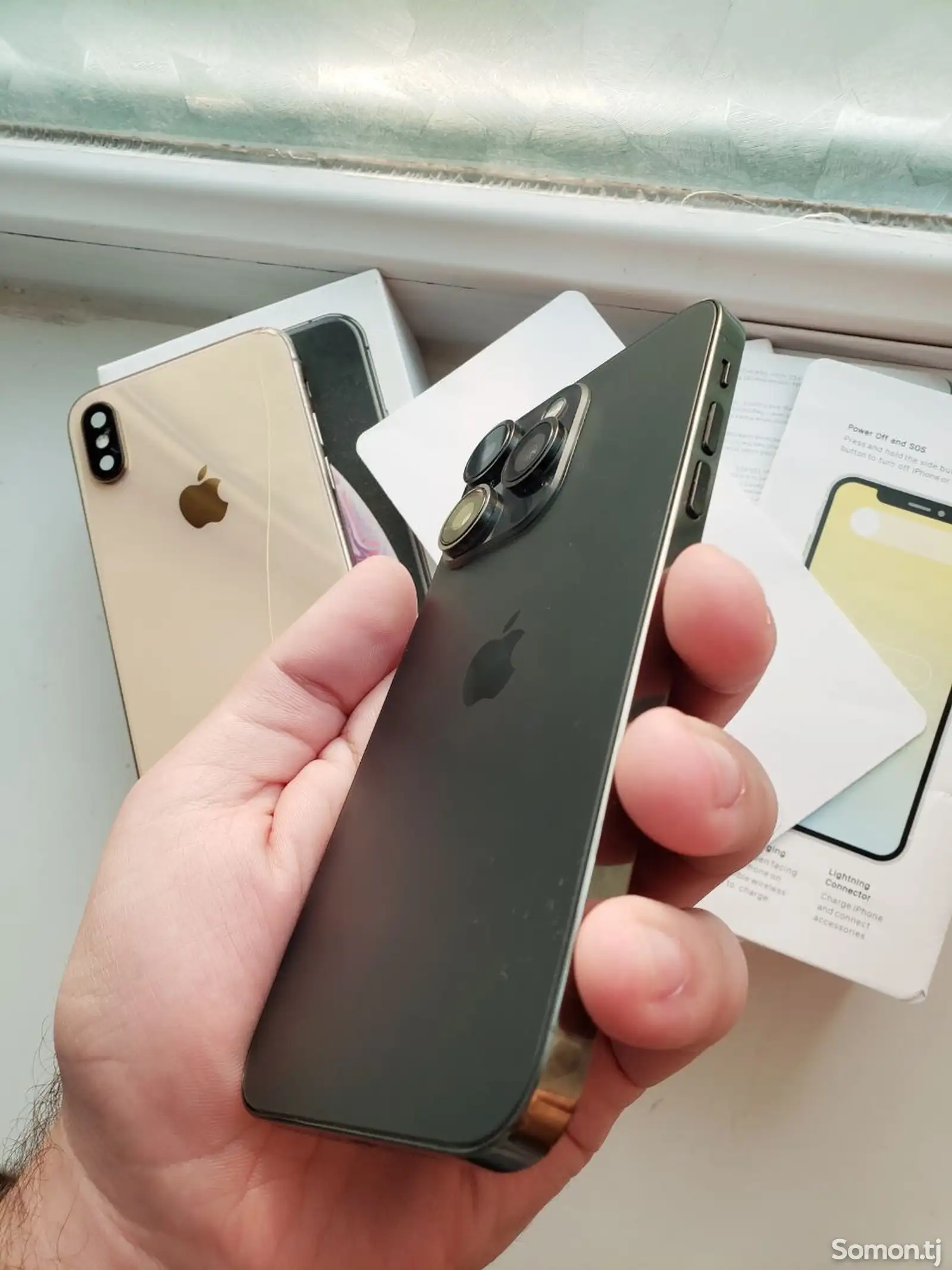 Apple iPhone Xs, 64 gb, Gold-1