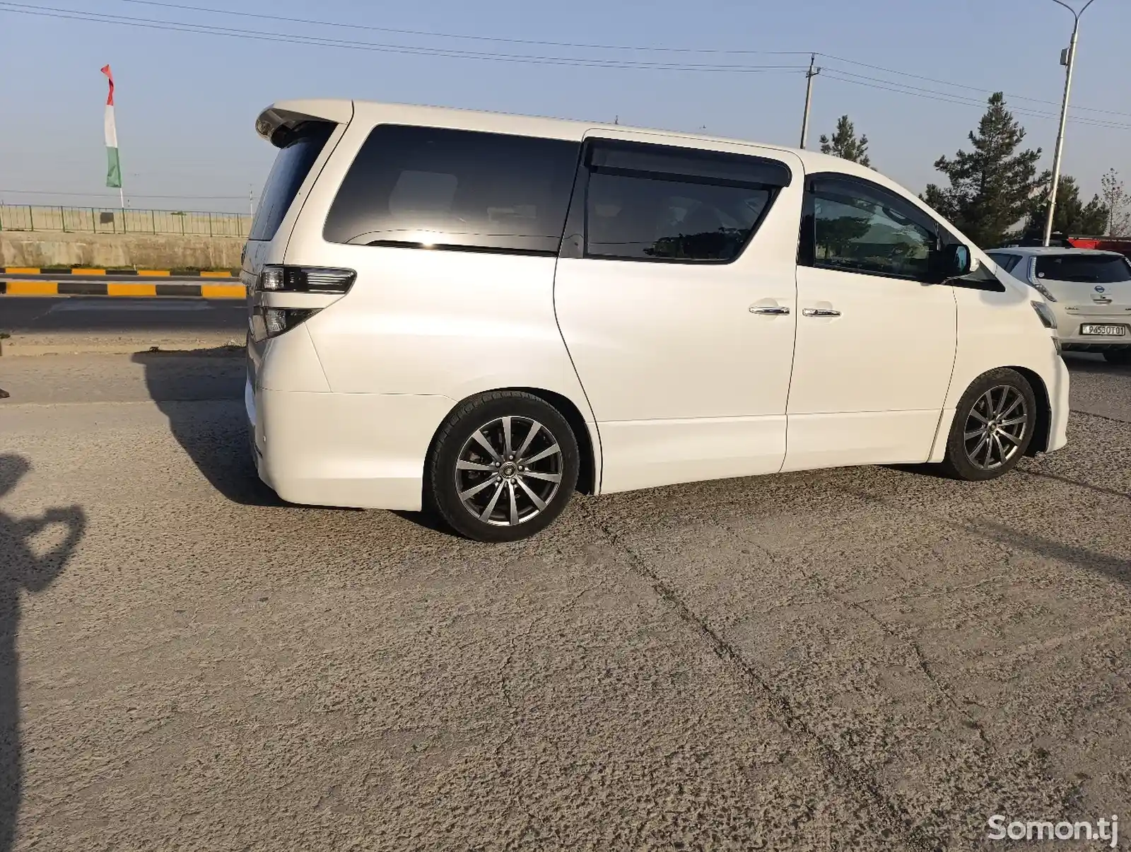 Toyota Vellfire, 2010-4