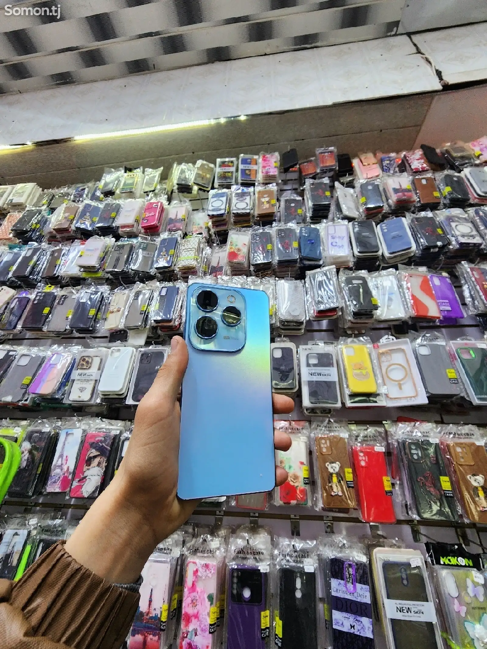 Infinix Hot 40Pro-1