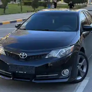 Toyota Camry, 2014