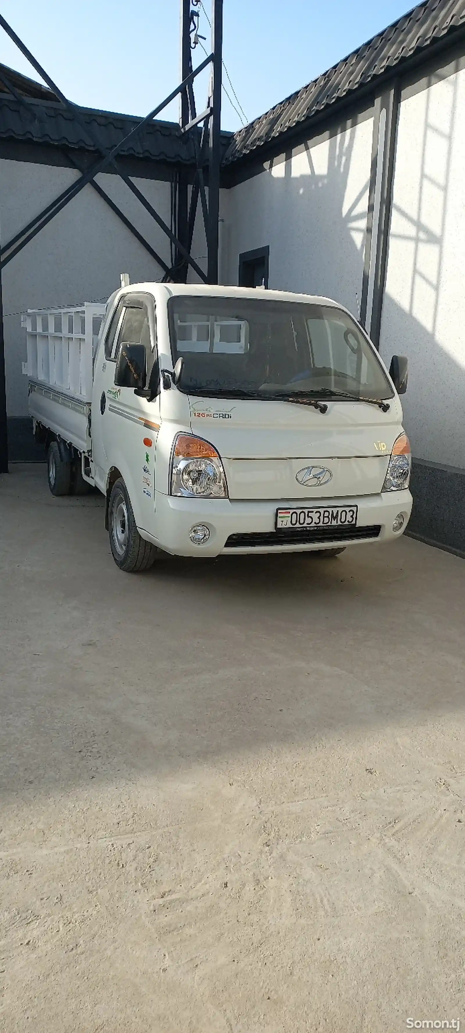 Бортовой автомобиль Hyundai Porter, 2013-1