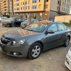 Chevrolet Cruze, 2010