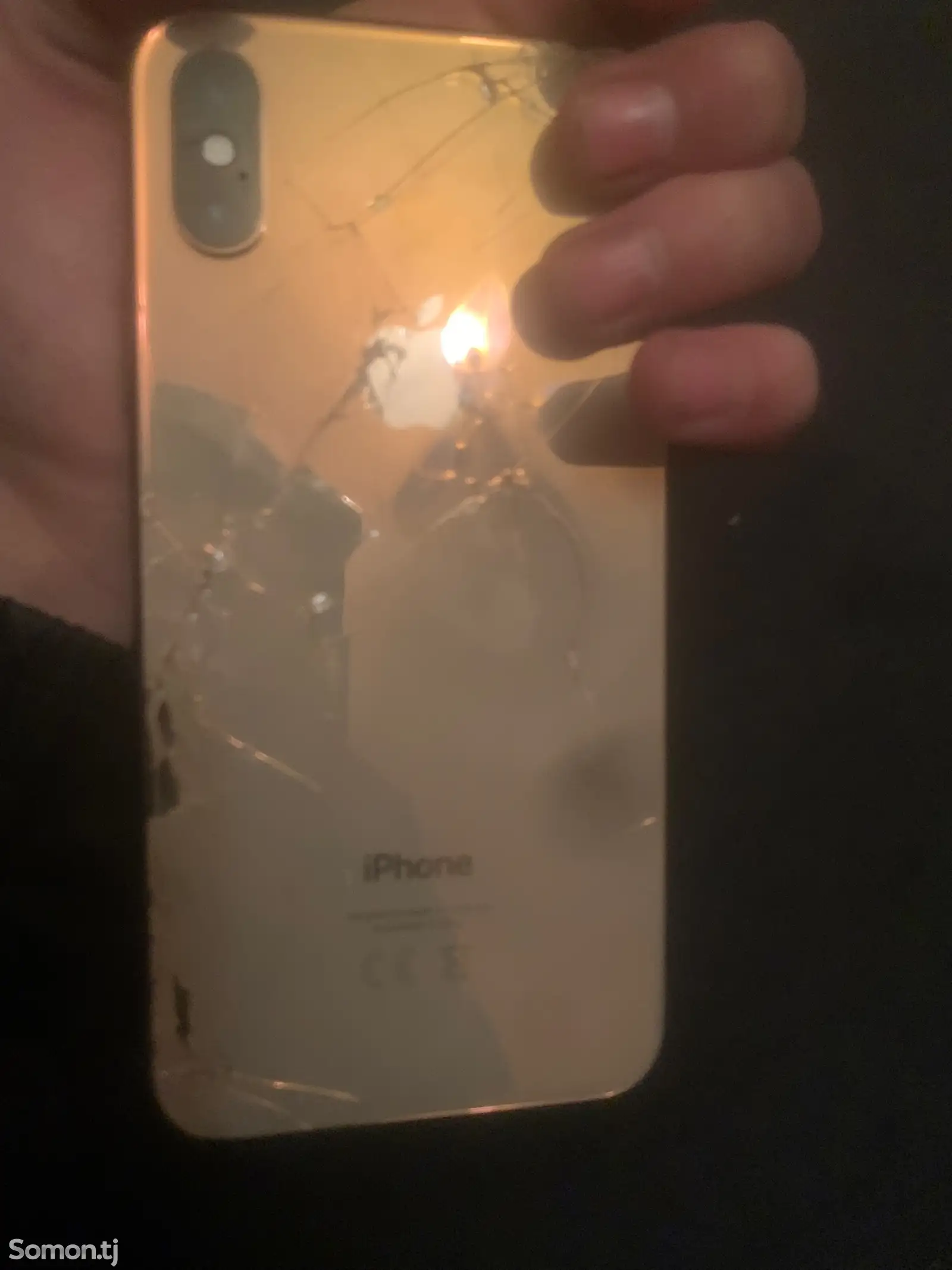 Apple iPhone Xs, 256 gb, Gold на запчасти-1