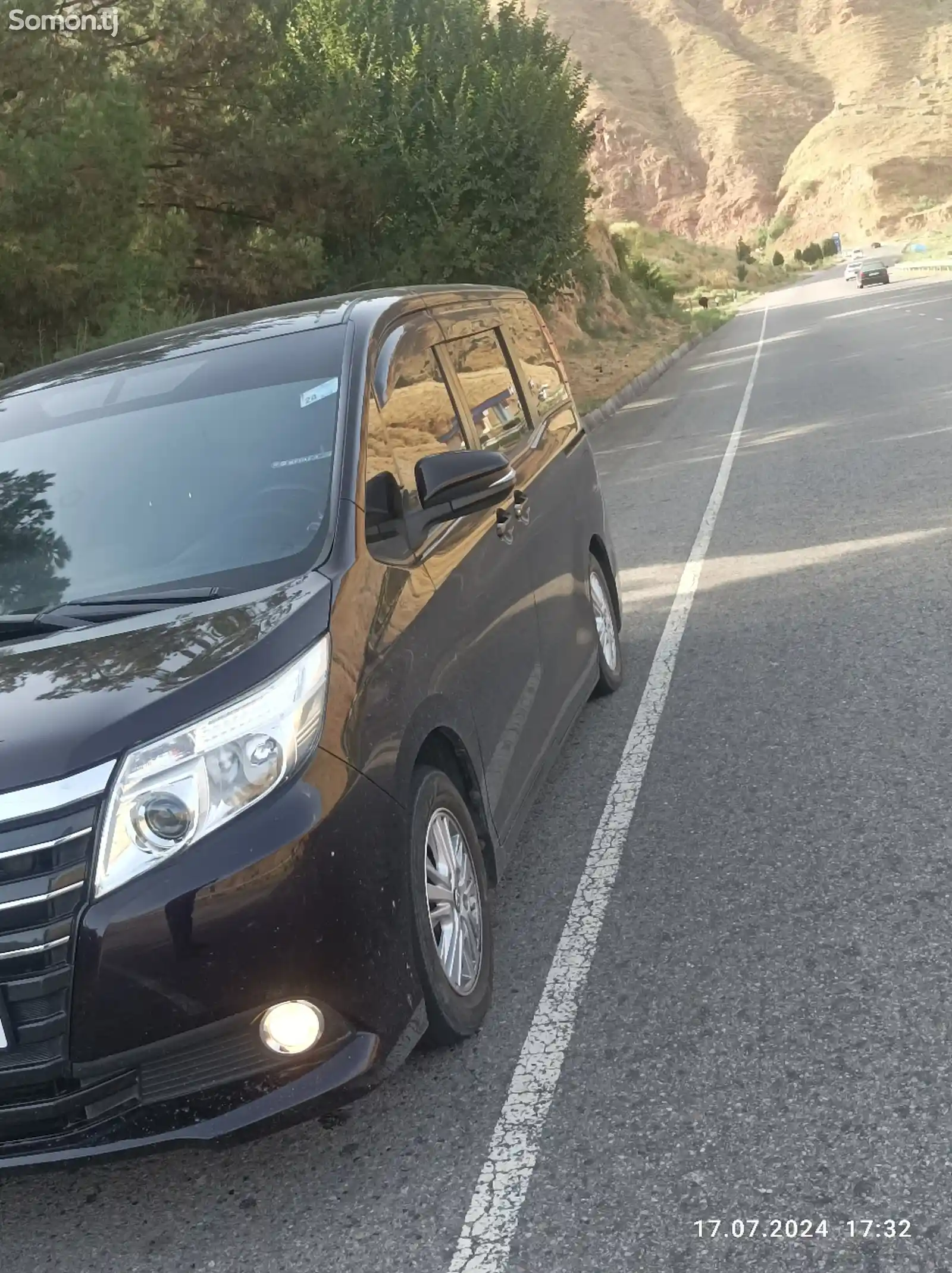 Toyota Noah, 2015-1