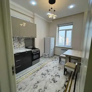 2-комн. квартира, 10 этаж, 65м², мости Аэропорт