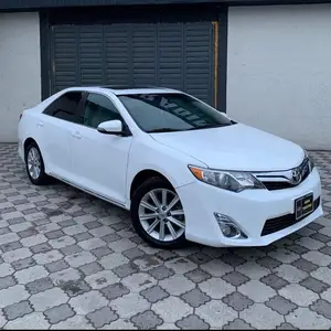 Toyota Camry, 2014