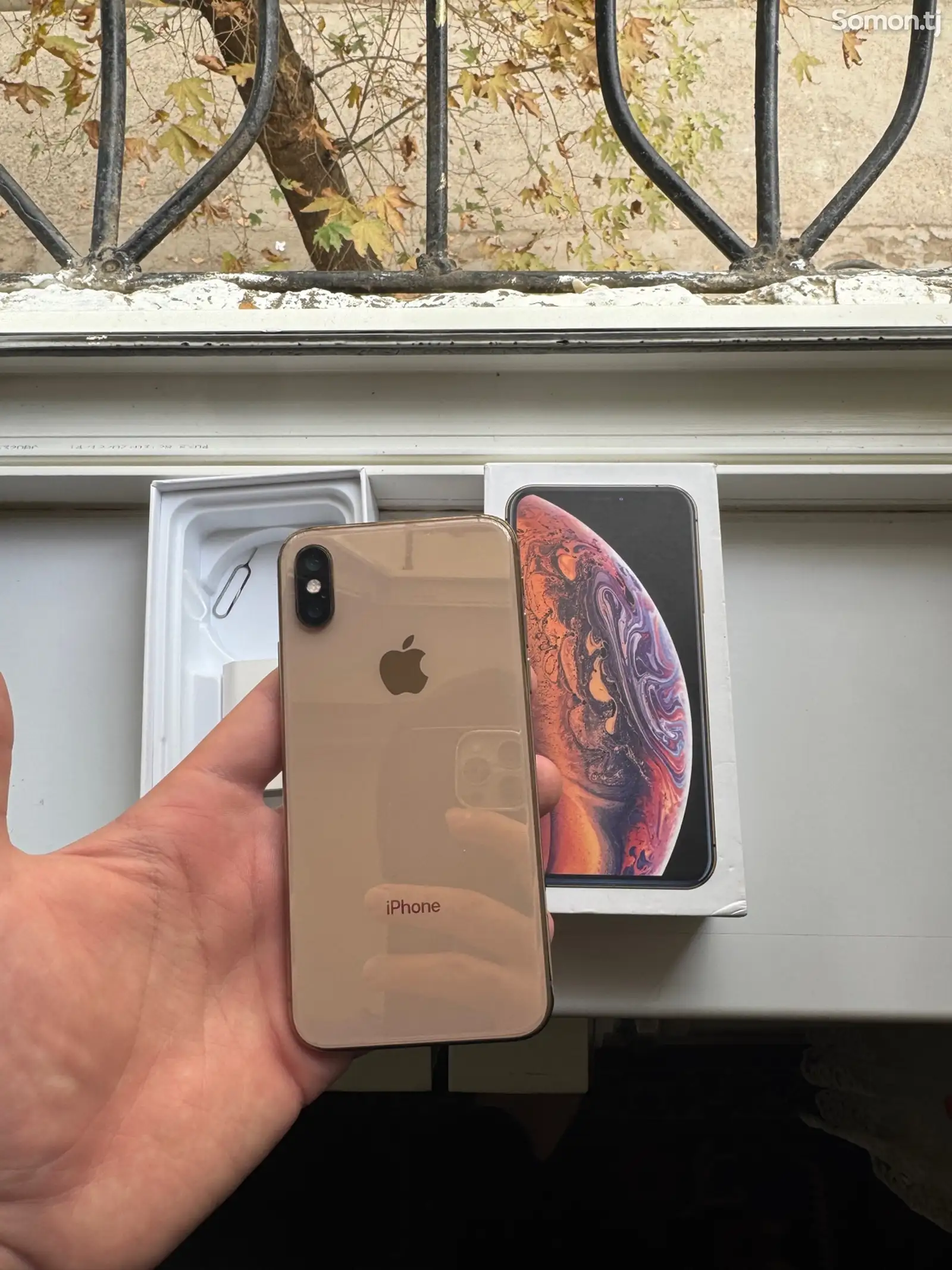 Apple iPhone Xs, 256 gb, Gold-1