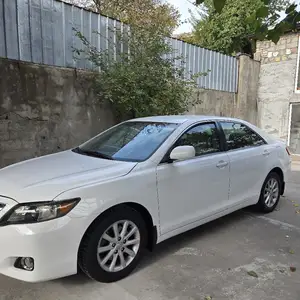 Toyota Camry, 2011