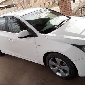 Chevrolet Cruze, 2009